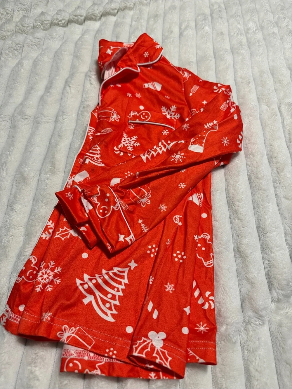 Red Kids unisex Holiday Pajama Set - Festive Christmas Print